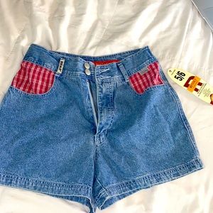 Vintage denim shorts with plaid details